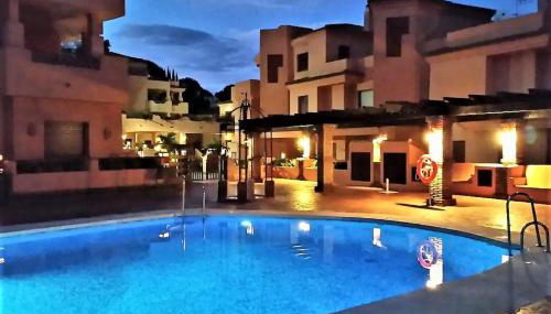 off line Deluxe 2 bedroom Golf Apartment Puerto Banus Marbella 12 Minutes Away by G00gIeMaps - Photo 3