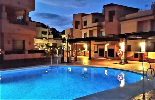 off line Deluxe 2 bedroom Golf Apartment Puerto Banus Marbella 12 Minutes Away by G00gIeMaps - Photo 3