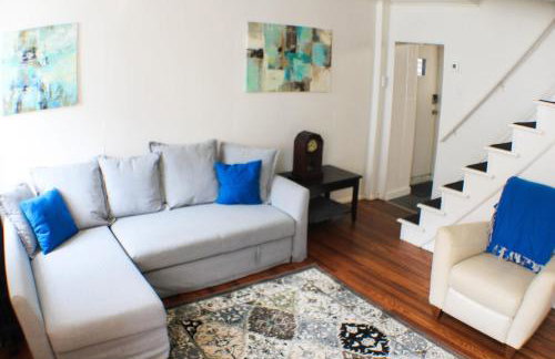 Urban Oasis - 3BR 2BA - City View- Private Parking - Foto 15