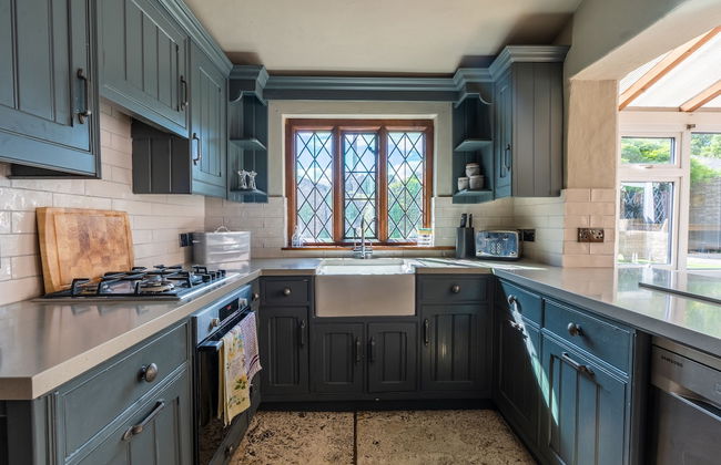 Remarkable 4-bed Cottage in Cearleon - Foto 9