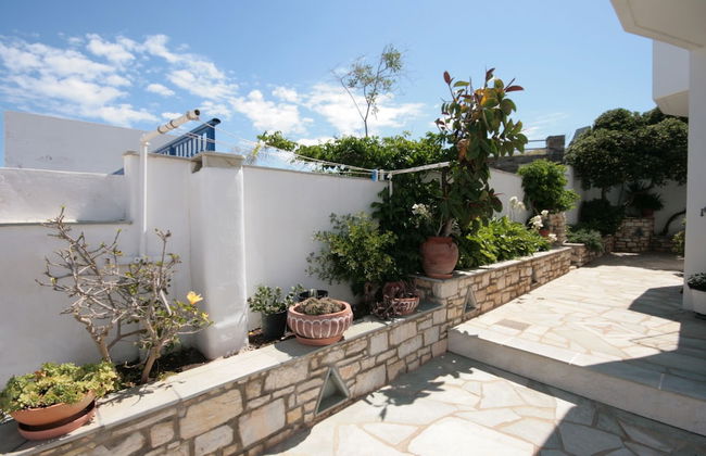 Hara Studios and Apartments - Photo 73