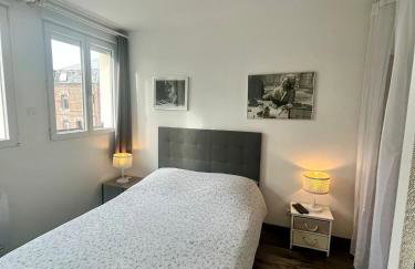 gîte 65 m2 200 m gare t-g-v et fac 400 m centre-ville grand parking 250 places gratuit face au logement - Foto 14