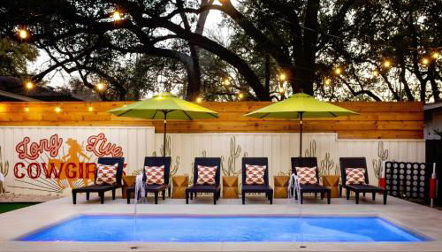 SoCo Cowgirl: Pool, Putt, Karaoke, Spa, 2mi to DT - Foto 1