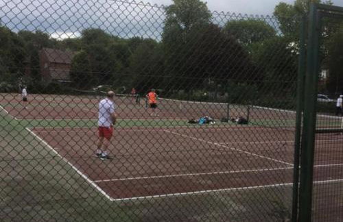 SPACIOUS DETACHED 5 Bedroom4 Bathroom WIFI Parking - Foto 47