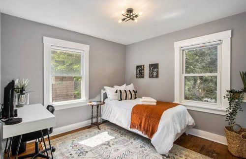 Entire 4 Bdrm Beautiful Home Next to WMU/K College - Foto 4