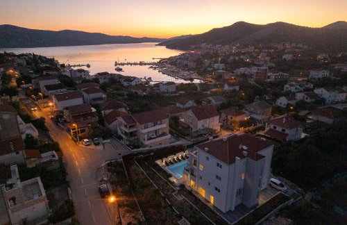 Villa Barbara & Zoran with heated swimming pool - Photo 17