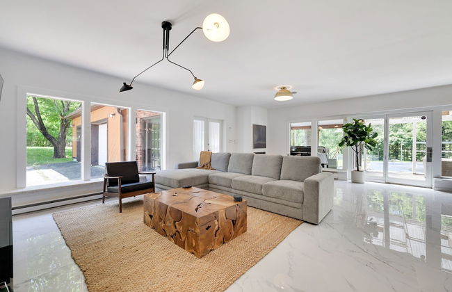 Paradise Retreat by Avantstay Pool Hot Tub Game Room - Photo 1