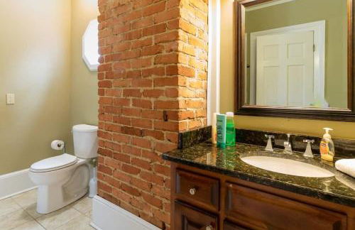 Bumblebee Mansion w Tiny Home Historic Modern - Foto 78