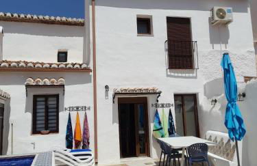 La Covacha - unique town house with exclusive pool and garden in the heart of the Village - Foto 29