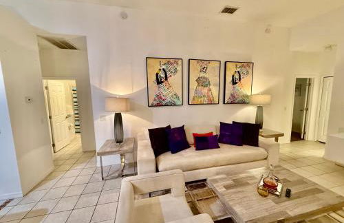 Grand Luxury 4BR Pool Home Near Disney Parks - Foto 22