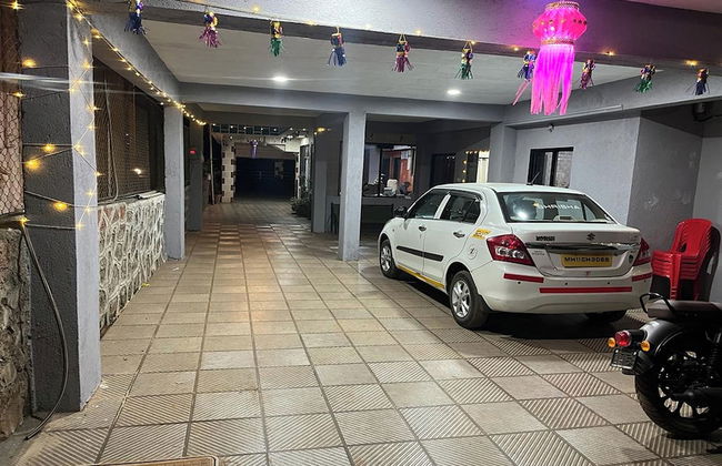 Savitri Bungalow - Photo 4