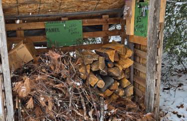Incredible Modern Tiny Log Cabin near the Ammonoosuc River for a Romantic Getaway in New Hampshire - Foto 25