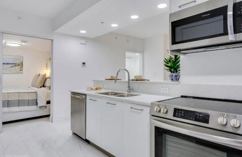 Lux 2BR City-View Retreat in Hollywood, 2nd Floor - Foto 51