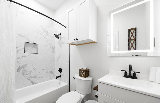 New Charming 2-bedroom Home Minutes to Downtown - Foto 15