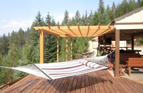 Rustic Mountain Retreat Perfect for Large Groups in Kingston, Idaho - Foto 6