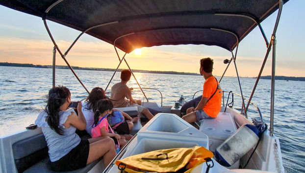 Admirez le coucher de soleil