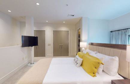 Charmingly Trendy Cloverdale Loft - Gated Parking! - Foto 11