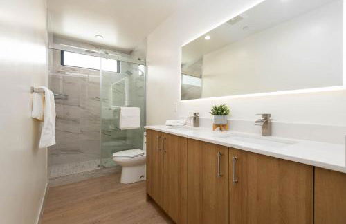 Stylish Apartments in Glendale with Free Parking - Foto 67