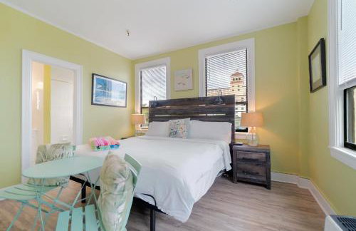 Palm Beach Island Condominiums - Photo 13