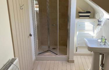 Little Llanvolda - Photo 7