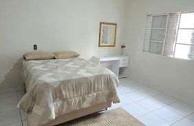 Casa ampla mobiliada com estacionamento para até 5 veículos - Foto 53