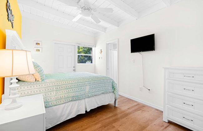 Seabreeze Cove Waterfront Gem 38 Foot Dock Cabana Club - Foto 16