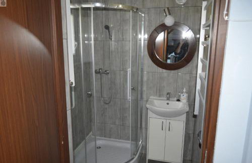 Mały Biały Domek Jeżyczki - Foto 32