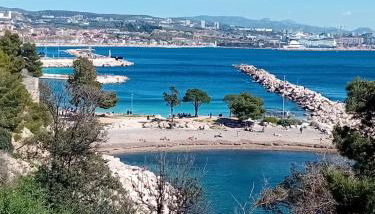 Bas de villa avec jardin piscine clim proche plages calanques - Foto 4