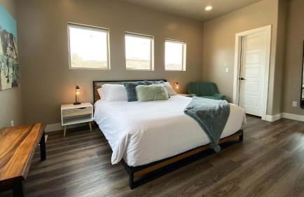 Timber & Tin F 2Bed 2Bath w Pool & Rooftop Deck - Foto 18