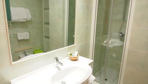 Lido Resort - Foto 4, Shower