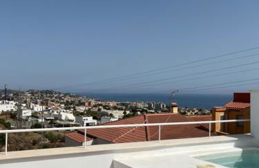 Casa con vistas y piscina privada - Photo 1