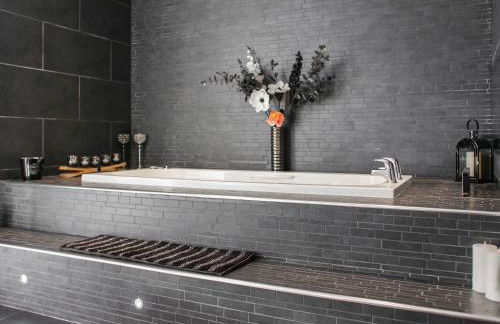 Stag Lodge - Photo 10