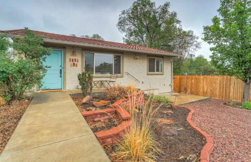 2BR Cottage with outdoor seating near Hiking & DT - Foto 31