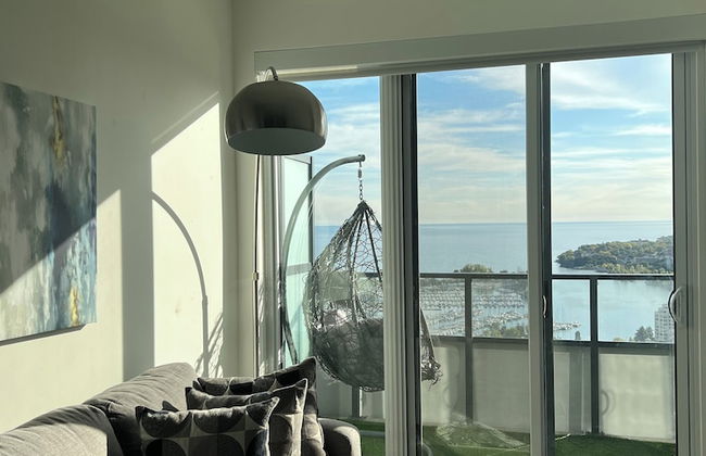 Adastay Suites Toronto - Photo 7