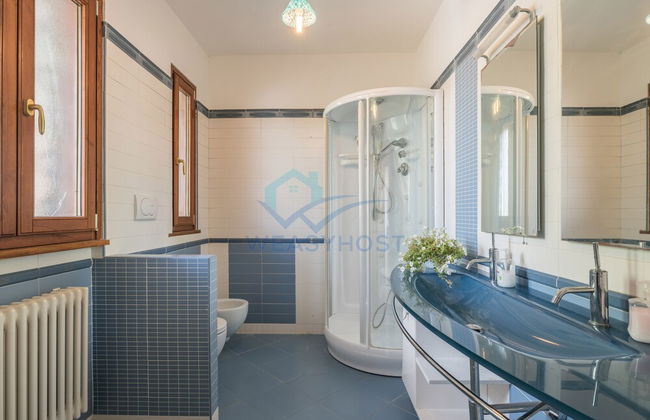 New Refined Villa Rayskaya In Monte Compatri - Foto 17