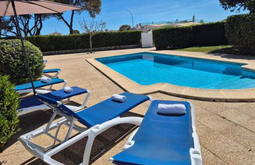 Villa con piscina privada Cala en Blanes, Menorca - Photo 3
