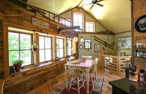 Private Rustic Cabin with Ski-In and Ski-Out Access in Jackson, New Hampshire - Foto 13