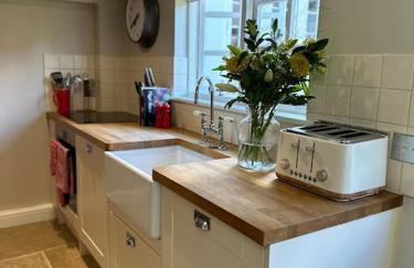 The Cottage at Yewtree Farmhouse - Photo 7