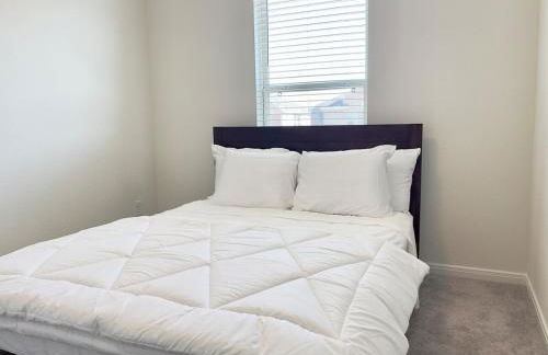 Spacious 3BR with Loft and Patio - Foto 19