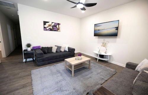 4 Min to Downtown - 10 Min to Elon - Washer and Dryer - Foto 9