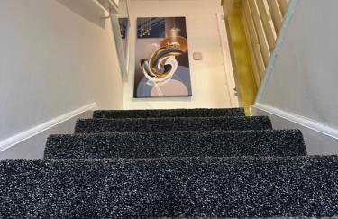 Affluent Living Property perfect for contractors & individuals Free Parking - Foto 20