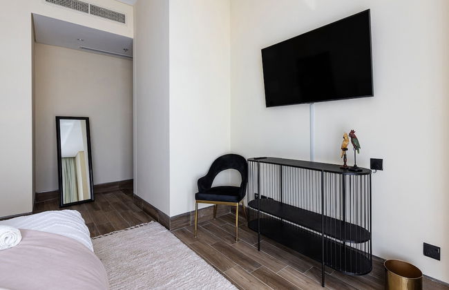 GLOBALSTAY. J One Tower Apartments - Photo 23