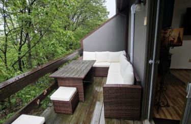 Rustic Mountain Escape Waterpark, Ski & Views! - Foto 26