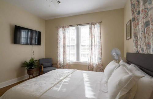 Backyard Beauty Bungalow in Jackson - Foto 9