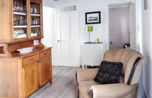 House with sea view in Santo Amaro, 212 sq m, terrace - Photo 5