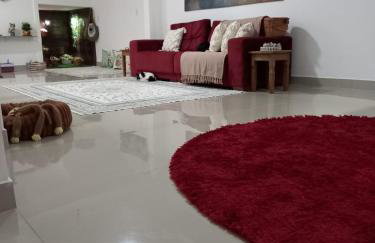 Casa térrea lindamente decorada e climatizada - Foto 18