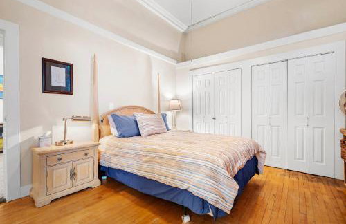 Walk to Water St and River Quaint Saugatuck Apt - Foto 15