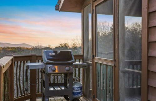 Mountain Views Hot Tub FirePit Close to town - Foto 8