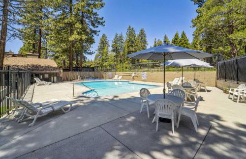 10 Mi to Palisades Tahoe! Condo with Game Room - Foto 26