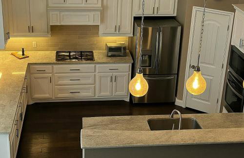 Spacious 4BR Home in Frisco Ideal for Long Stays - Foto 6